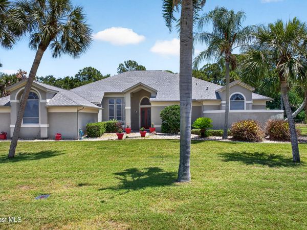 900 Bluegrass Lane, Rockledge, FL 32955