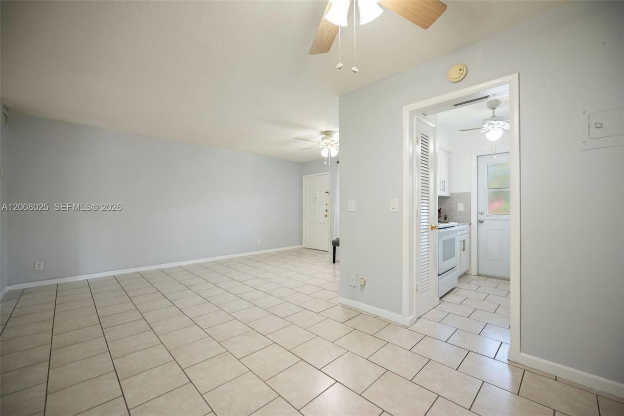 1431 S 14th Ave, Unit 212, Hollywood, FL 33020 Photo