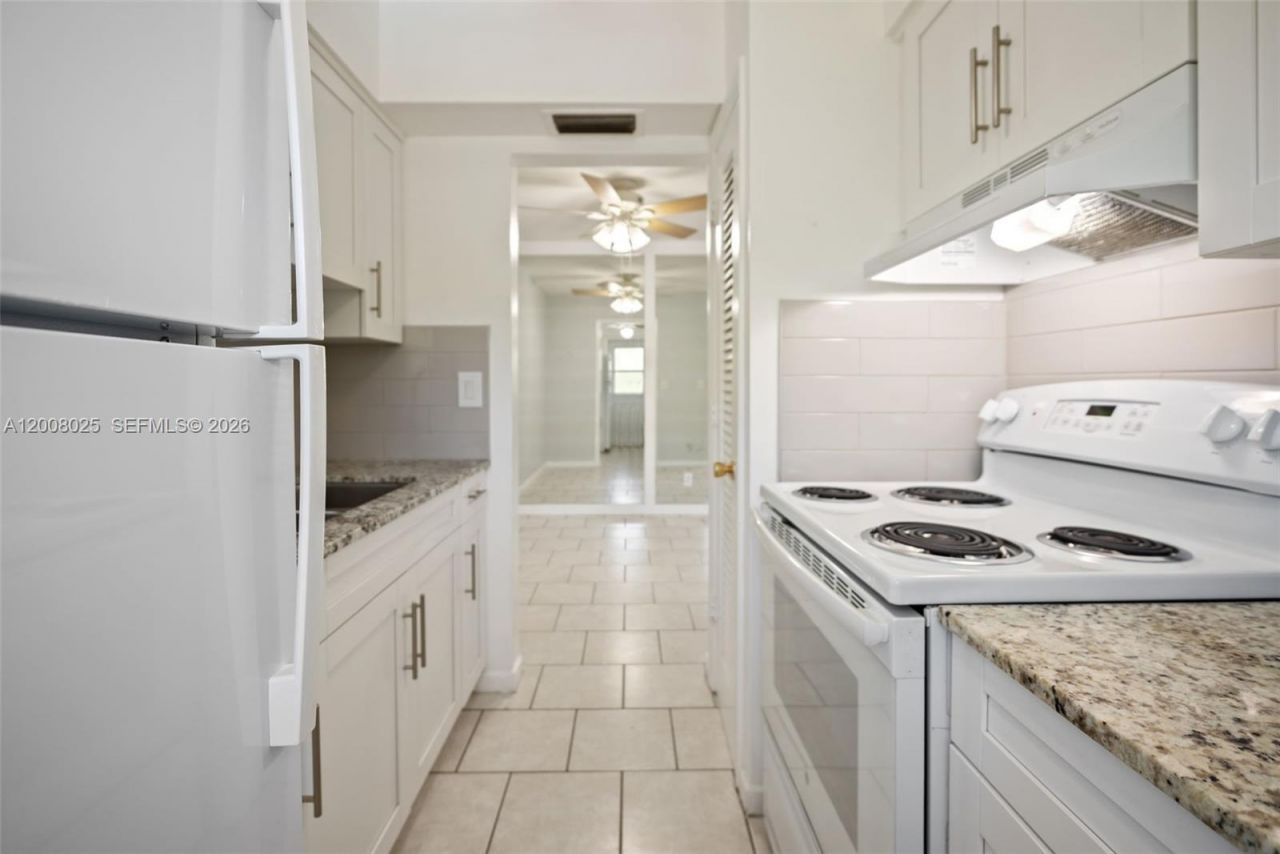 1431 S 14th Ave, Unit 212, Hollywood, FL 33020 Photo