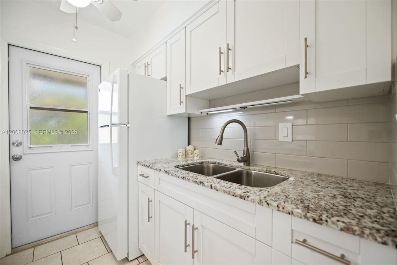 1431 S 14th Ave, Unit 212, Hollywood, FL 33020 Photo