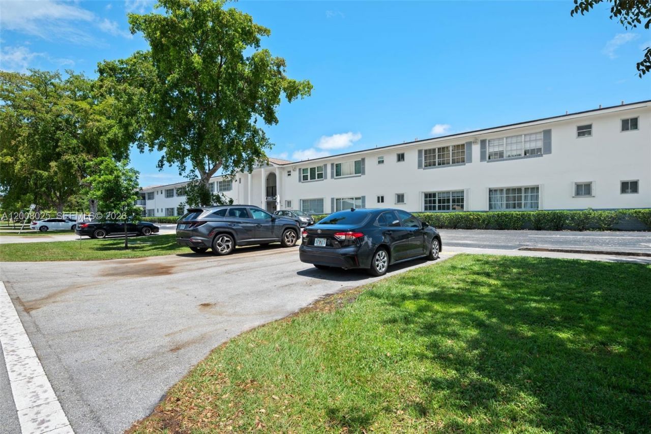 1431 S 14th Ave, Unit 212, Hollywood, FL 33020 Photo