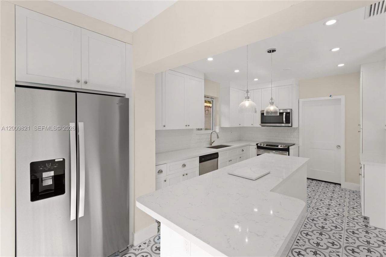 5614 San Vicente St , Coral Gables, FL 33146 Photo