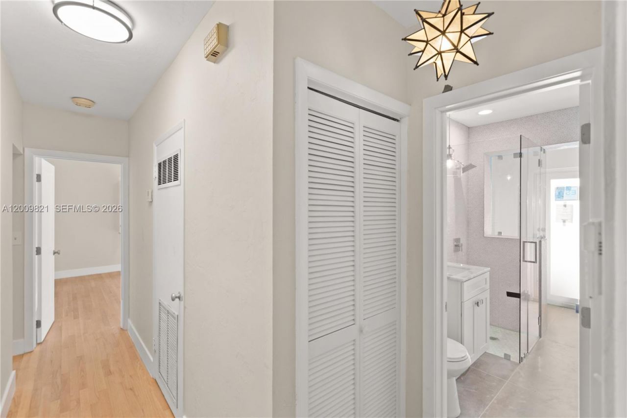 5614 San Vicente St , Coral Gables, FL 33146 Photo