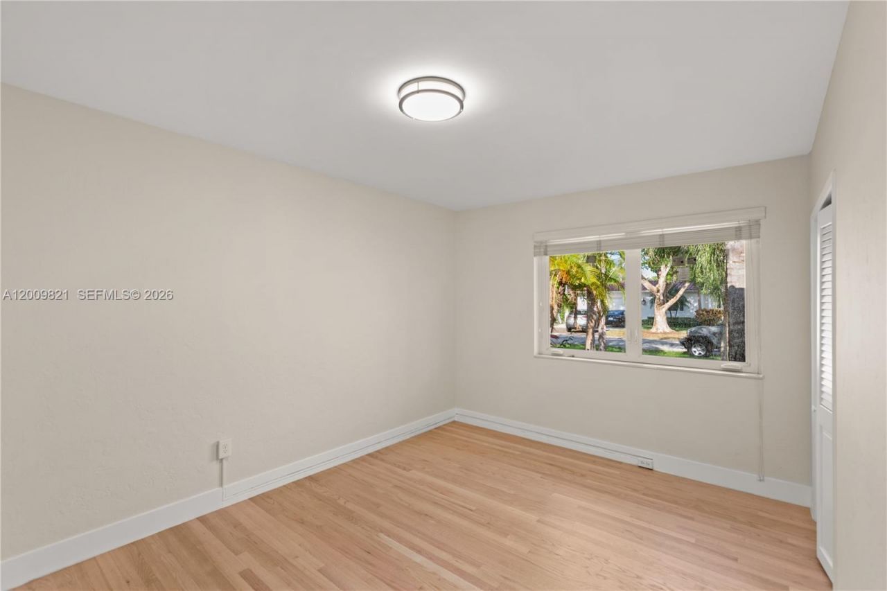 5614 San Vicente St , Coral Gables, FL 33146 Photo