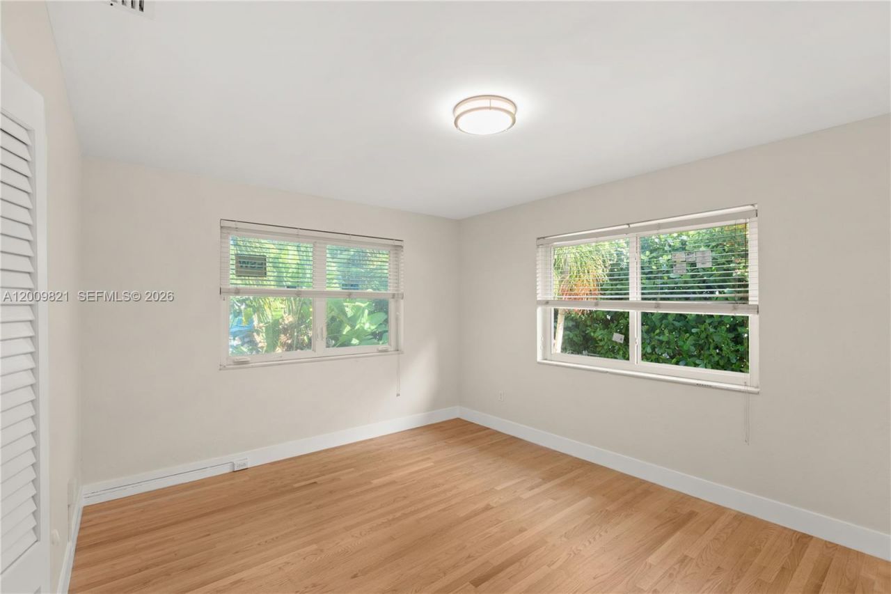 5614 San Vicente St , Coral Gables, FL 33146 Photo