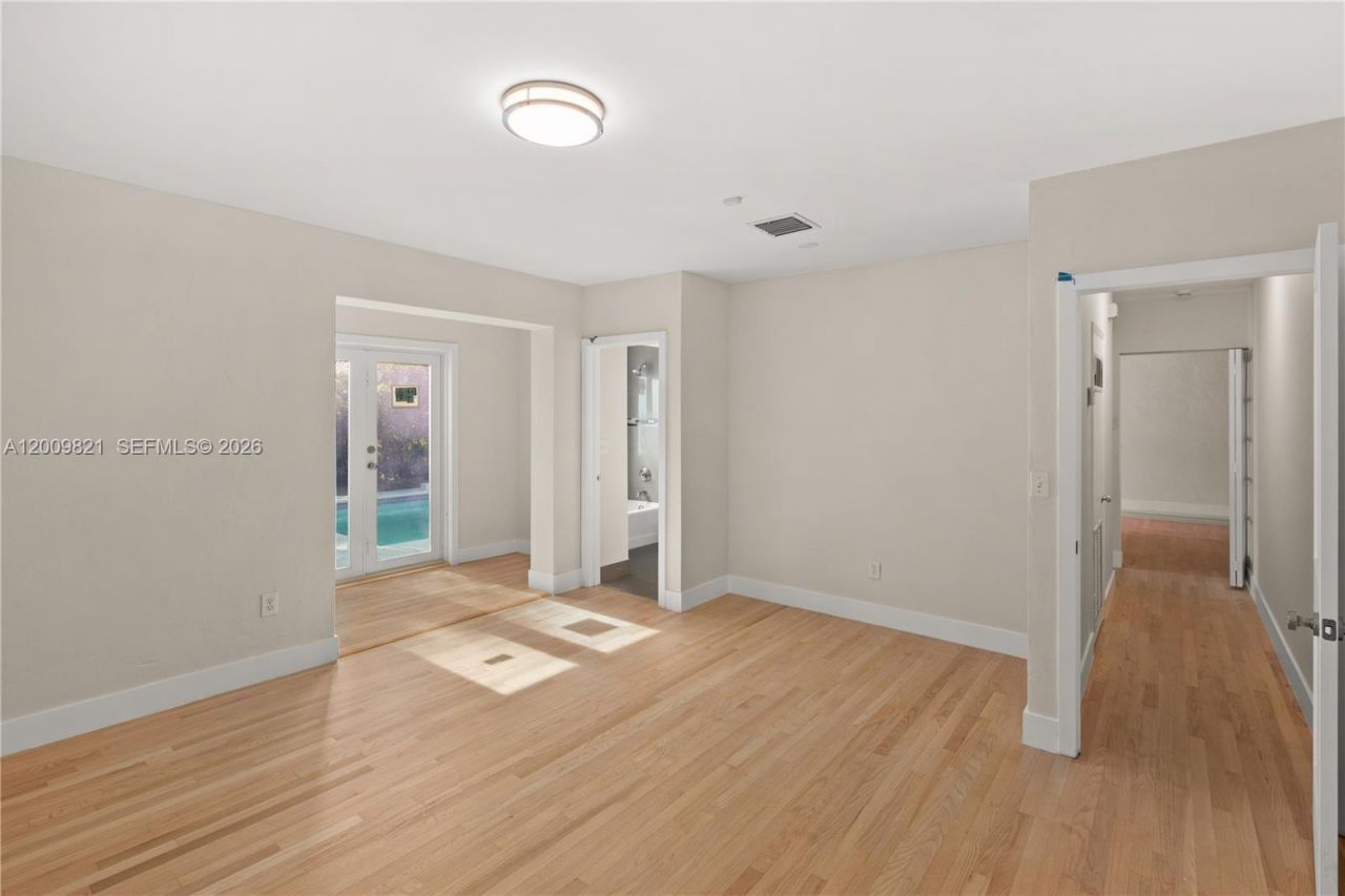5614 San Vicente St , Coral Gables, FL 33146 Photo