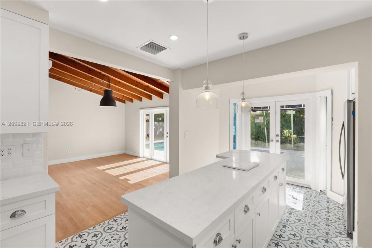 5614 San Vicente St , Coral Gables, FL 33146 Photo