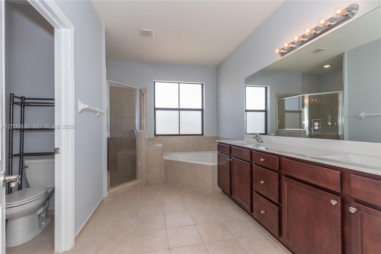 3364 W 103rd Ter , Hialeah, FL 33018 Photo