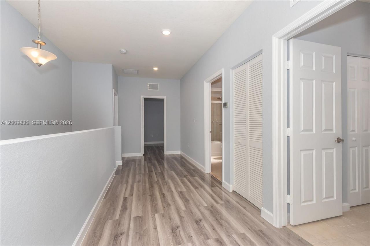 3364 W 103rd Ter , Hialeah, FL 33018 Photo