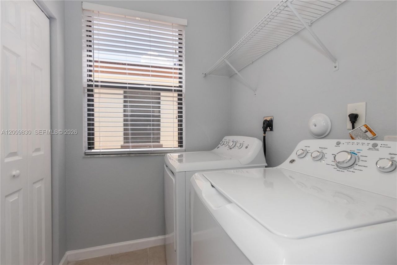 3364 W 103rd Ter , Hialeah, FL 33018 Photo