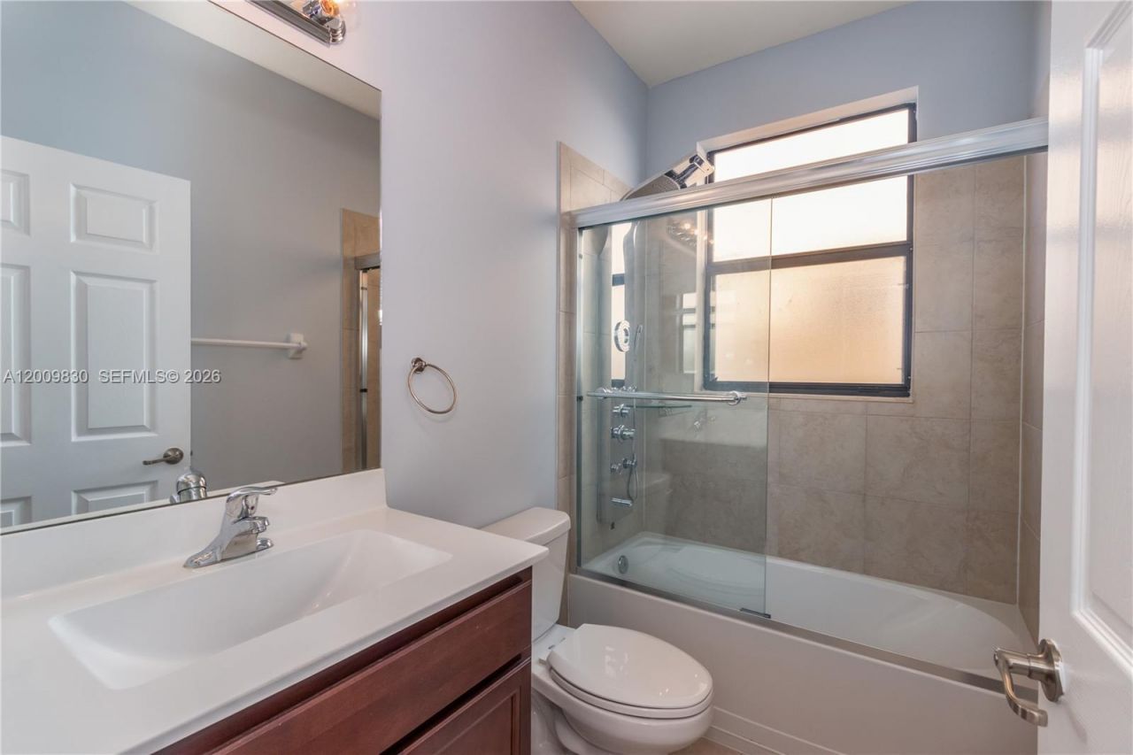 3364 W 103rd Ter , Hialeah, FL 33018 Photo