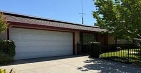 329 S Oak, Oakdale, CA 95361 Photo
