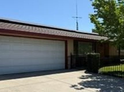 329 S Oak, Oakdale, CA 95361 Photo