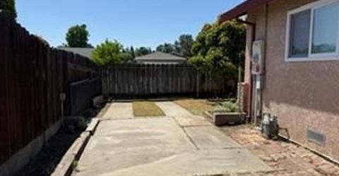 329 S Oak, Oakdale, CA 95361 Photo