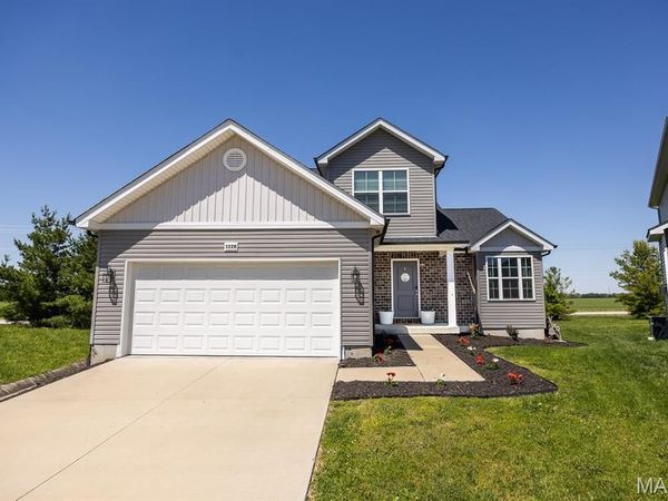 1228 Lear Lane, Mascoutah, IL 62258