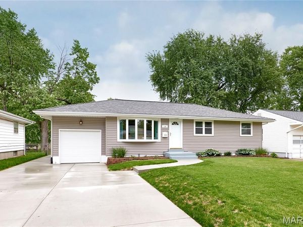130 Pompano Lane , Florissant, MO 63031