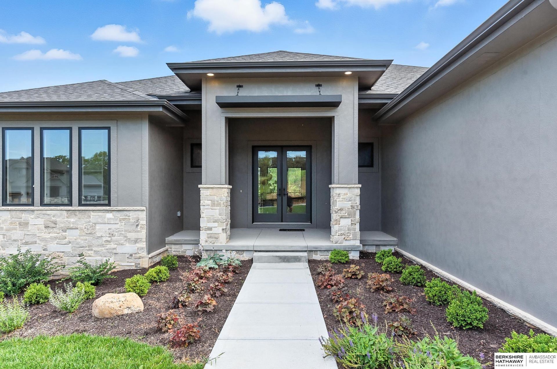 15525 Riha Circle , Springfield, NE 68059 Main Photo