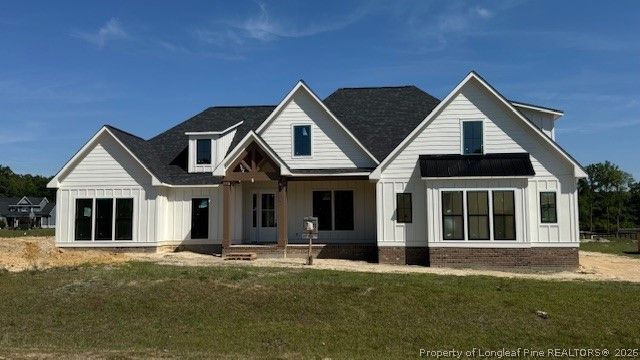 5711 Edge Farm Drive, Hope Mills, NC 28348 Main Photo