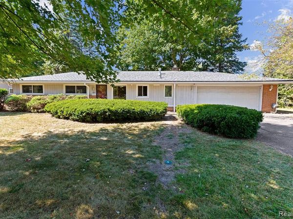 3765 Ruthland Drive, Troy, MI 48084