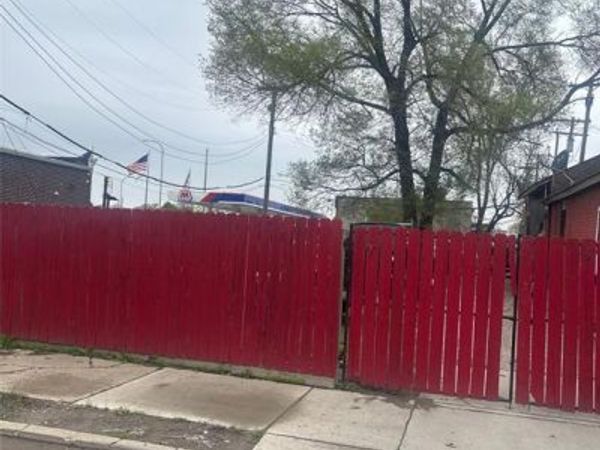 6236 Horatio Street , Detroit, MI 48210