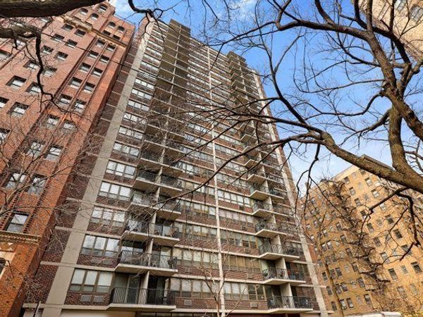 2740 N Pine Grove Avenue , Unit 20G, Chicago, IL 60614