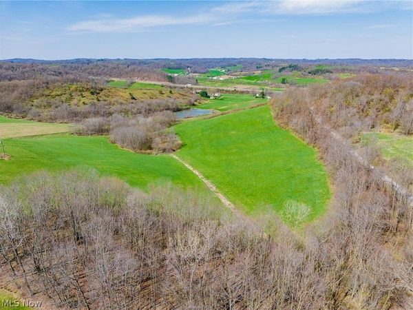 Rice Rd SW, New Philadelphia, OH 44663