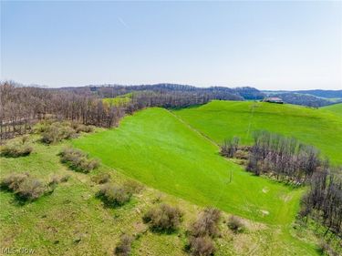 Rice Rd SW, New Philadelphia, OH 44663