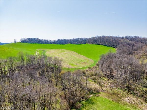 Rice Rd SW, New Philadelphia, OH 44663