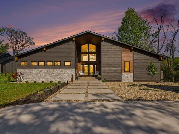 10329 Singer Lake Road, Baroda, MI 49101