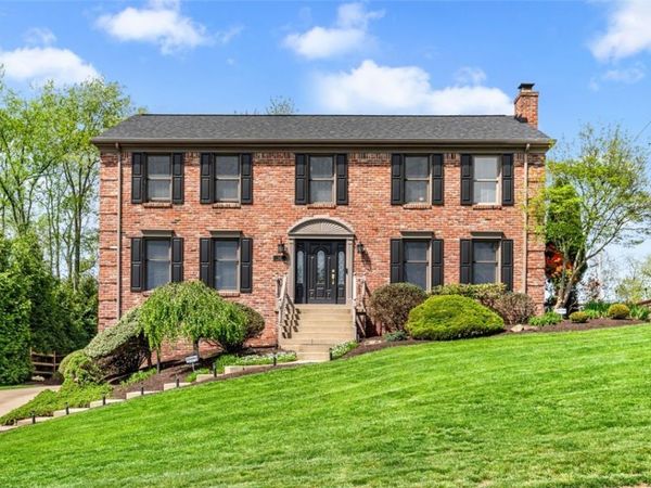 111 Hickory Heights Drive, Bridgeville, PA 15017