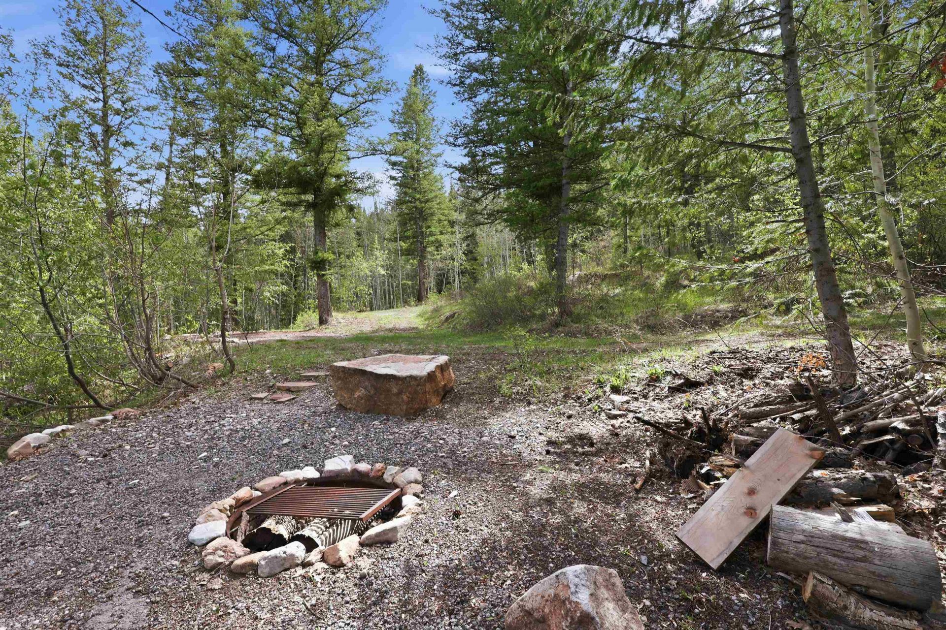 000 Big Buck Pass, Lava Hot Springs, ID 83246 Main Photo