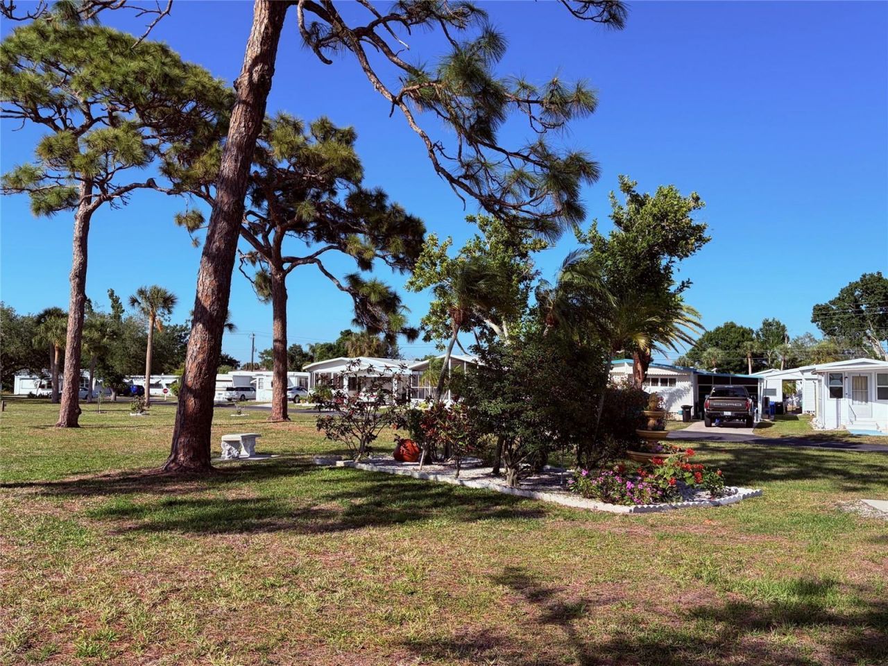 218 Outer Drive W, Venice, FL 34285 Photo