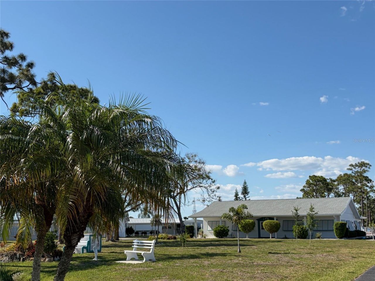 218 Outer Drive W, Venice, FL 34285 Photo