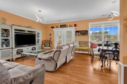 124 Rainbow Dr.  photo 4