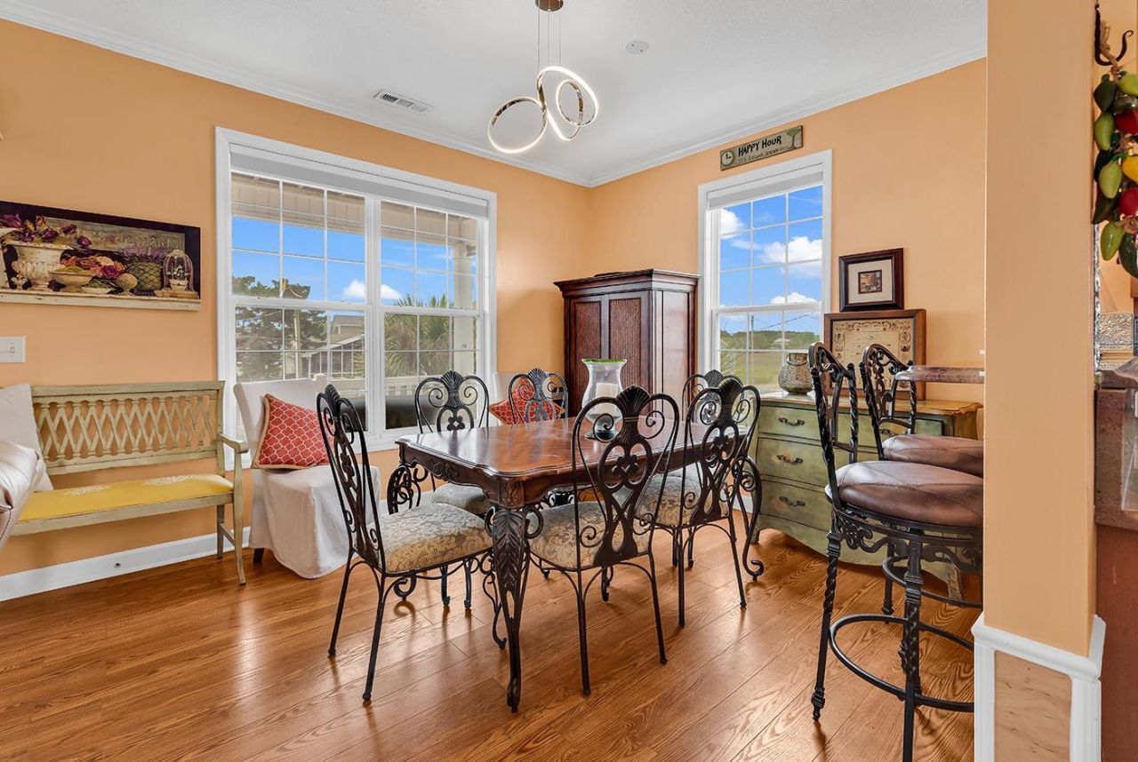 124 Rainbow Dr.  Photo 4