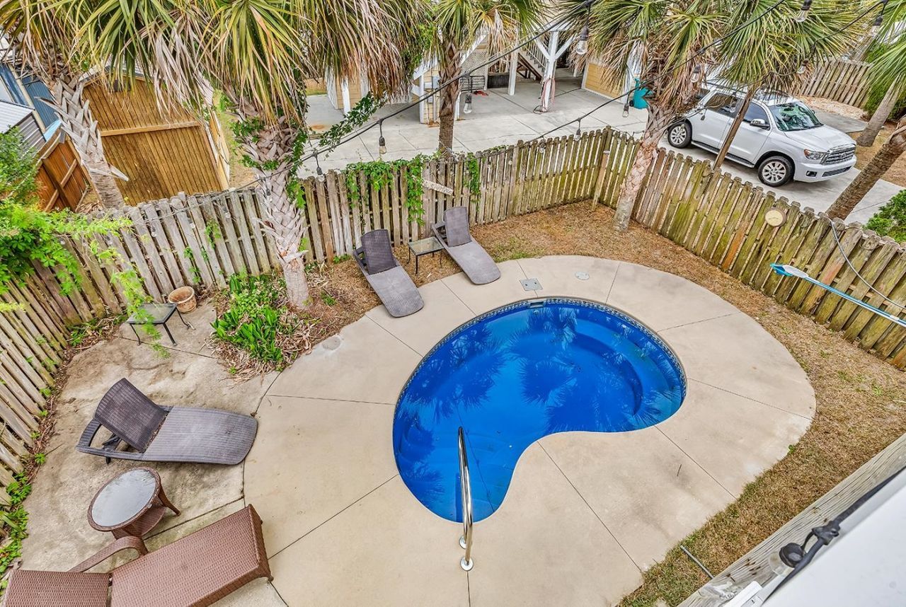 124 Rainbow Dr.  Photo 44