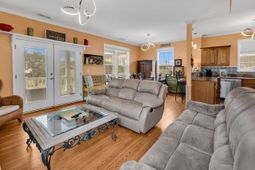 124 Rainbow Dr.  photo 4