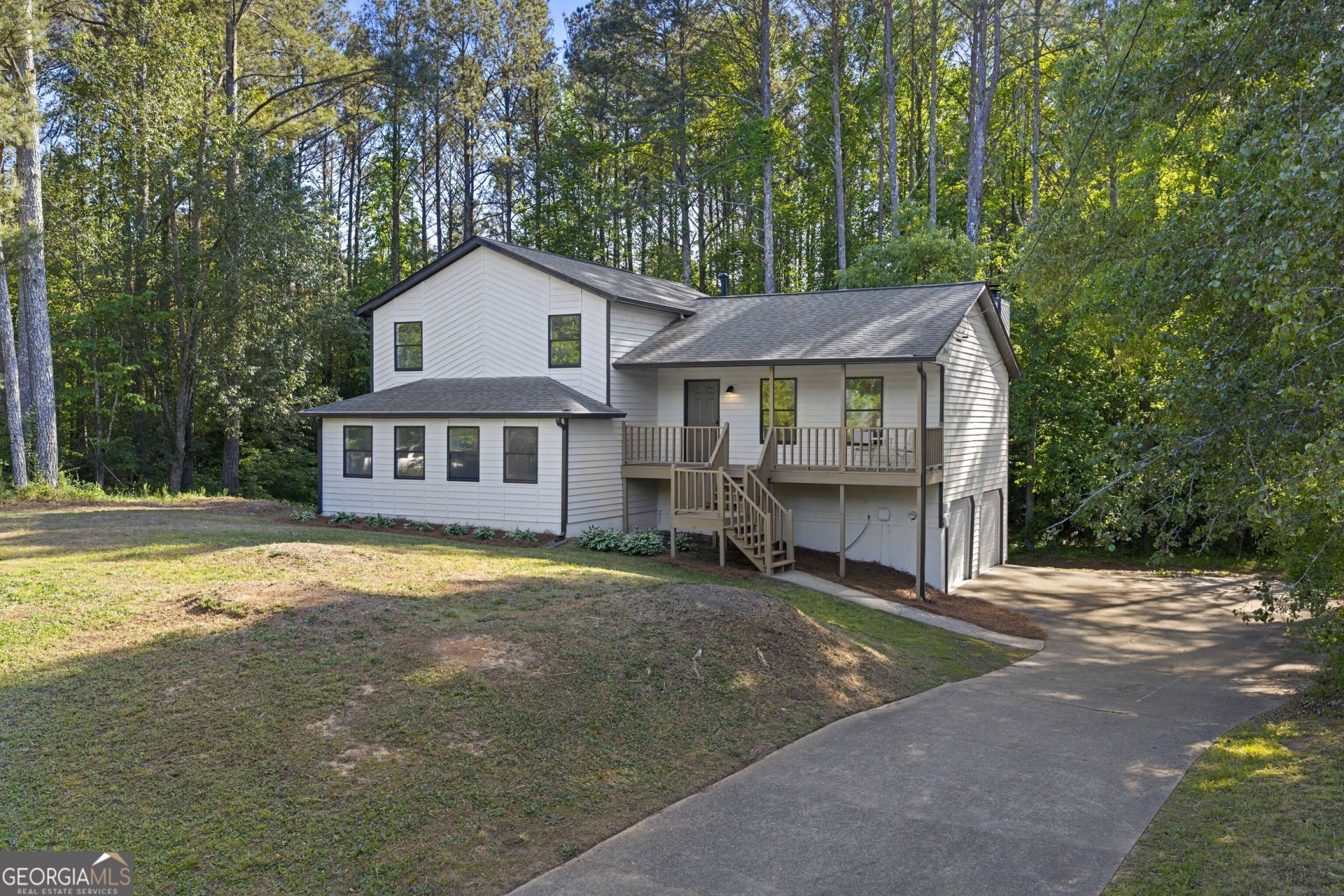 6455 Mill Crossing Court, Acworth, GA 30102 Main Photo