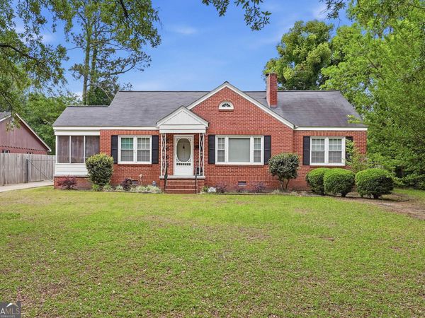 922 W 4th Avenue, Albany, GA 31701