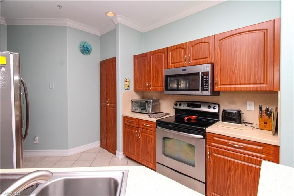 817 Carrick Bend Cir , Unit 101, Naples, FL 34110 Photo