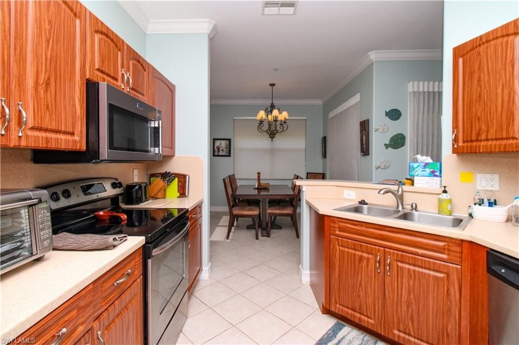 817 Carrick Bend Cir , Unit 101, Naples, FL 34110 Photo