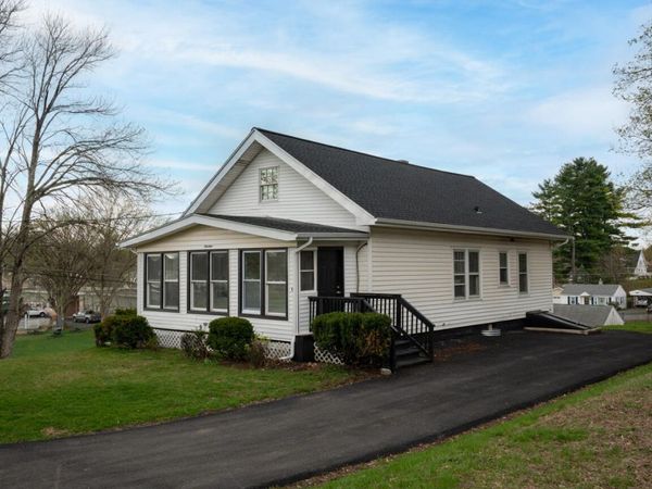 19 Elmwood Court, Wynantskill, NY 12198