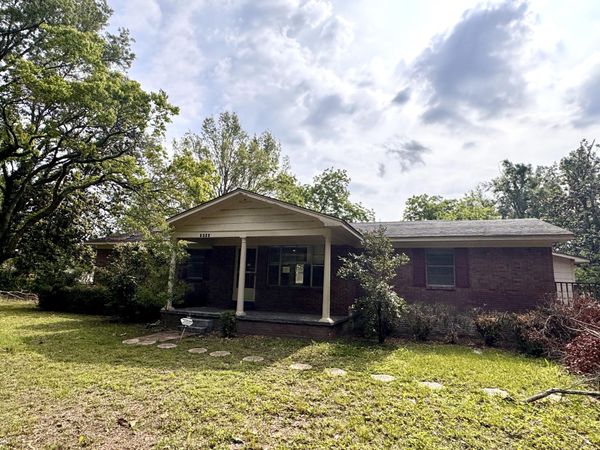 1004 Cypress, Greenwood, MS 38930