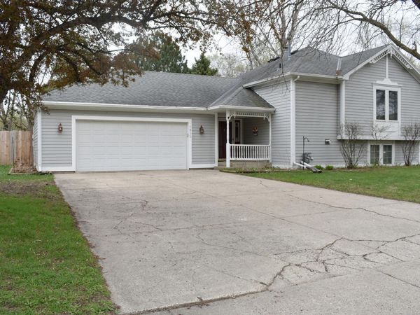 1825 3rd Avenue NE, Owatonna, MN 55060
