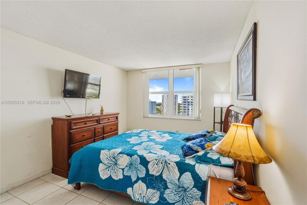 2851 NE 183rd St, Unit 2012E, Aventura, FL 33160 Photo