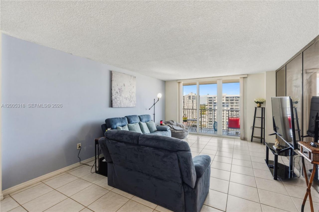2851 NE 183rd St, Unit 2012E, Aventura, FL 33160 Photo