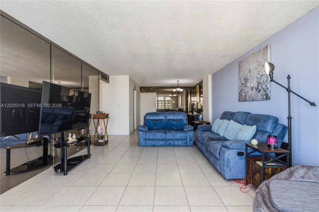 2851 NE 183rd St, Unit 2012E, Aventura, FL 33160 Photo