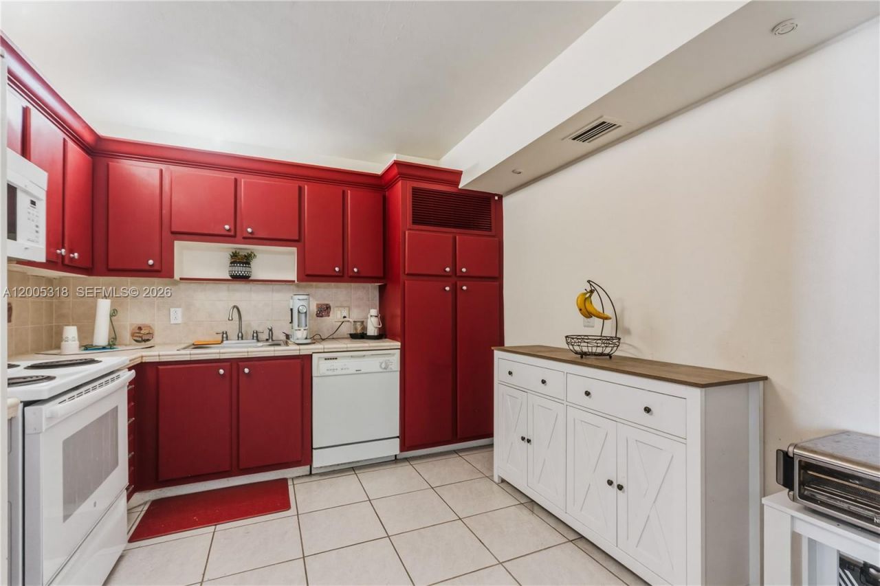 2851 NE 183rd St, Unit 2012E, Aventura, FL 33160 Photo