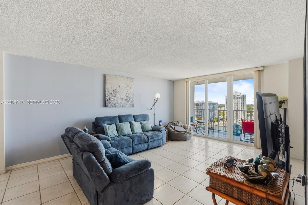2851 NE 183rd St, Unit 2012E, Aventura, FL 33160 Photo