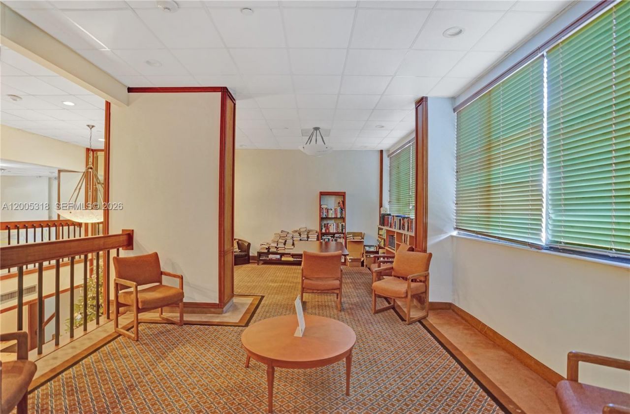 2851 NE 183rd St, Unit 2012E, Aventura, FL 33160 Photo